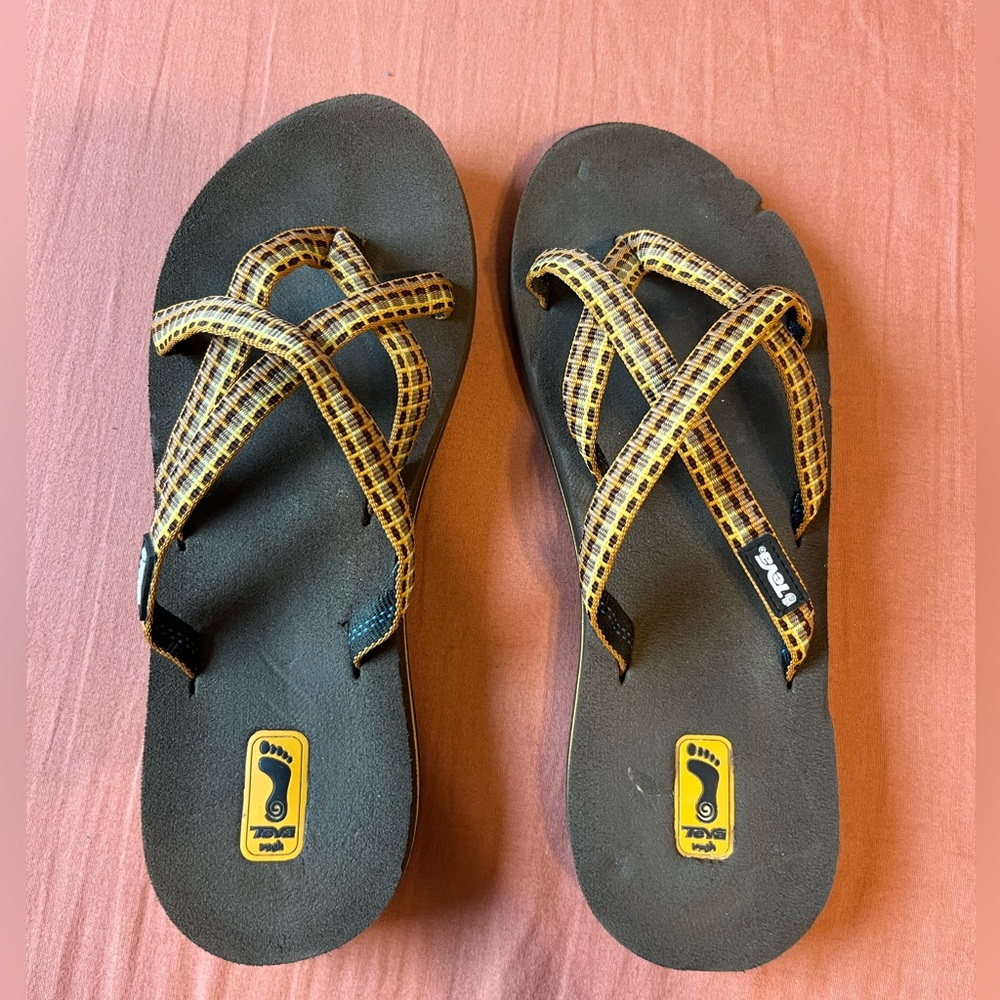 Teva Olowahu Baja Print Multicolor Strappy Flip Flop Thong Women's Size 6 Brown